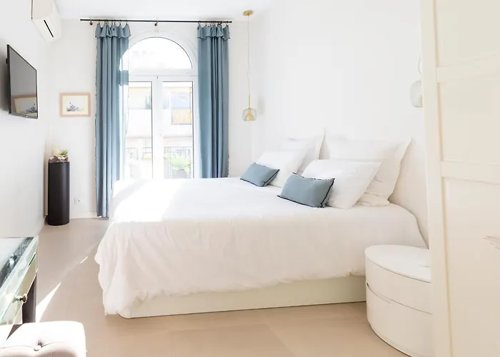 Apartment Diepedale - 3 Pieces - Parking - Carre D'or Menton